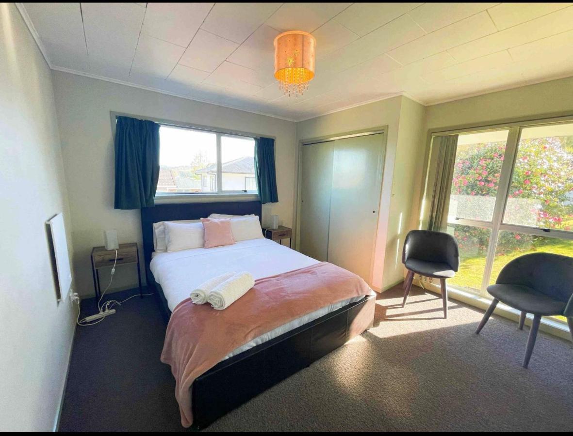 Mountain Top Kiwi Star Holiday Home Rotorua Exterior photo